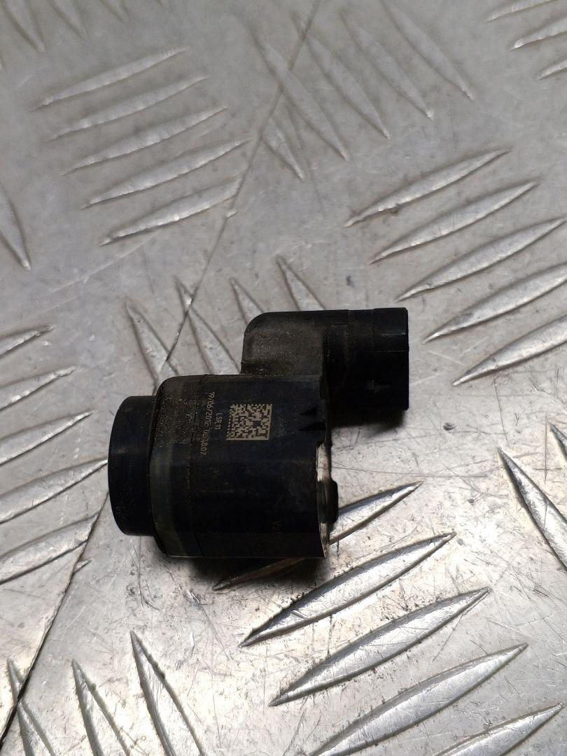 парктроник передний BMW 5 серия F07/F10/F11 2012, 2.0 л., N47 D20 C, дизель, АКПП, alpinweiß iii (300), хетчбэк 5 дв., задний привод, правый руль, 66209233031, 9270497 - фото №1