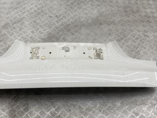 накладка двери (крышки) багажника BMW 5 серия F07/F10/F11 2012, 2.0 л., N47 D20 C, дизель, АКПП, alpinweiß iii (300), хетчбэк 5 дв., задний привод, правый руль, 51497207357, 7204271