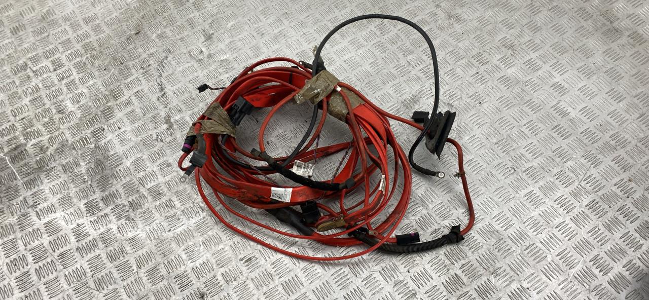 плюсовой провод аккумулятора BMW 5 серия F07/F10/F11 2012, 2.0 л., N47 D20 C, дизель, АКПП, alpinweiß iii (300), хетчбэк 5 дв., задний привод, правый руль, 9150984 - фото №1