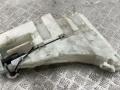 бачок омывателя BMW 5 серия F07/F10/F11 2012, 2.0 л., N47 D20 C, дизель, АКПП, alpinweiß iii (300), хетчбэк 5 дв., задний привод, правый руль, 7269664 - фото №2