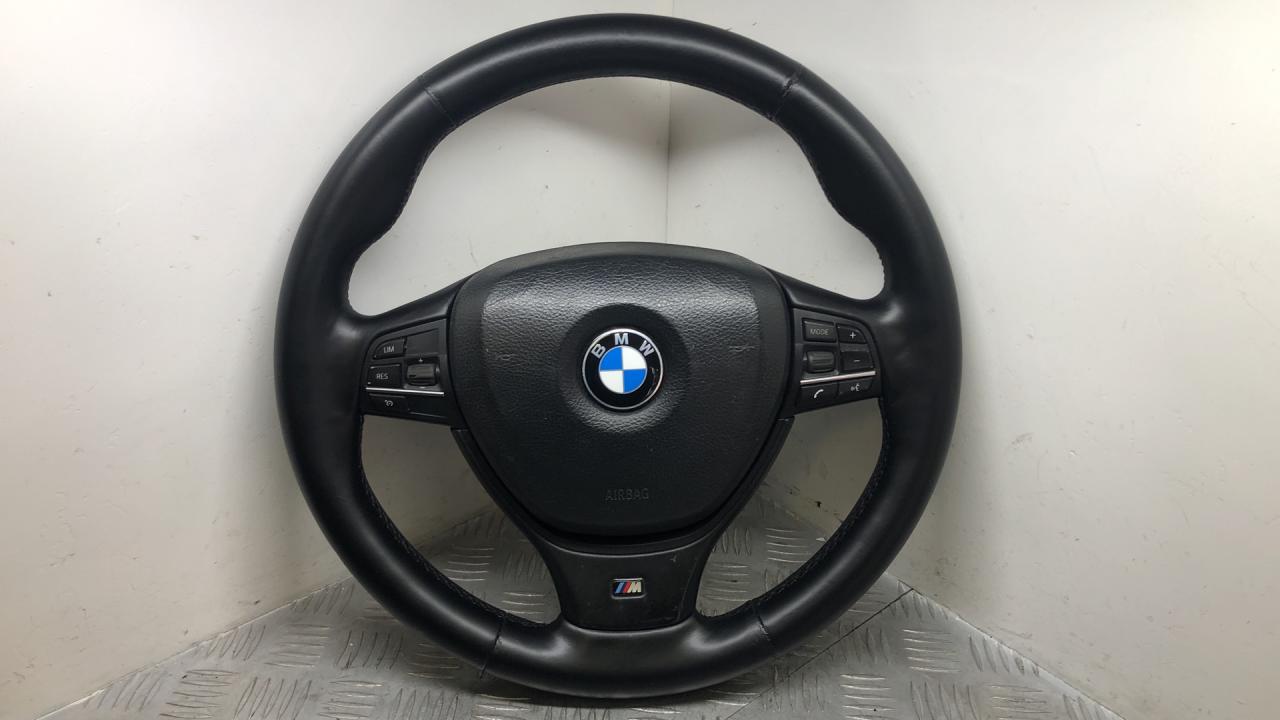 руль BMW 5 серия F07/F10/F11 2012, 2.0 л., N47 D20 C, дизель, АКПП, alpinweiß iii (300), хетчбэк 5 дв., задний привод, правый руль - фото №1