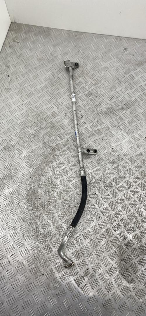 трубка кондиционера BMW 5 серия F07/F10/F11 2012, 2.0 л., N47 D20 C, дизель, АКПП, alpinweiß iii (300), хетчбэк 5 дв., задний привод, правый руль, 64539201927 - фото №1