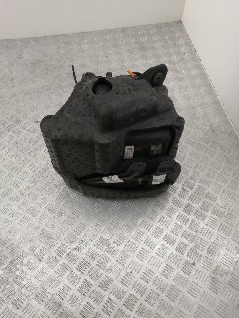 бак AdBlue (мочевины) BMW X5 F15 2017, 4.0 л., дизель, АКПП, black sapphire metallic (475), внедорожник 5 дв., полный привод, 7295653, 16197295653 - фото №1