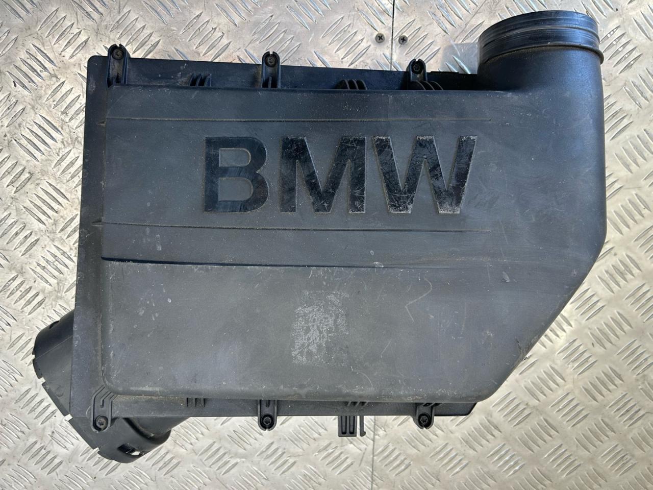 корпус воздушного фильтра BMW 7 серия F01/F02 2010, 3.0 л., N54 B30 A, бензин, 13717571355, 13717571355-02, 13717582311, 13717582311-04, 7571355, 7582311 - фото №1