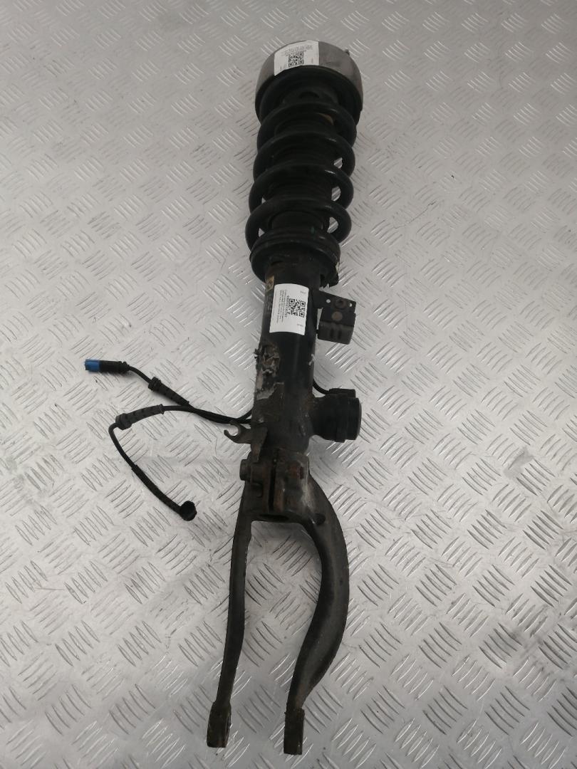 амортизатор передний правый BMW X5 F15 2017, 4.0 л., дизель, АКПП, black sapphire metallic (475), внедорожник 5 дв., полный привод, 37116875084 - фото №1