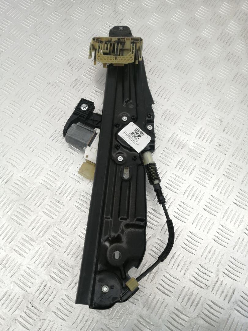стеклоподъемник задний правый BMW 7 серия F01/F02 F01 2011, 3.0 л., N57 D30 A, дизель, АКПП, black sapphire metallic (475), седан, задний привод, правый руль, 51357182616, 7182096 - фото №1
