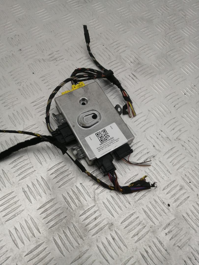 модуль управления двери BMW 5 серия E60/E61 E61 2005, 3.0 л., M57 D30 (306D2), дизель, АКПП, универсал, задний привод, правый руль, 61356957761 - фото №1