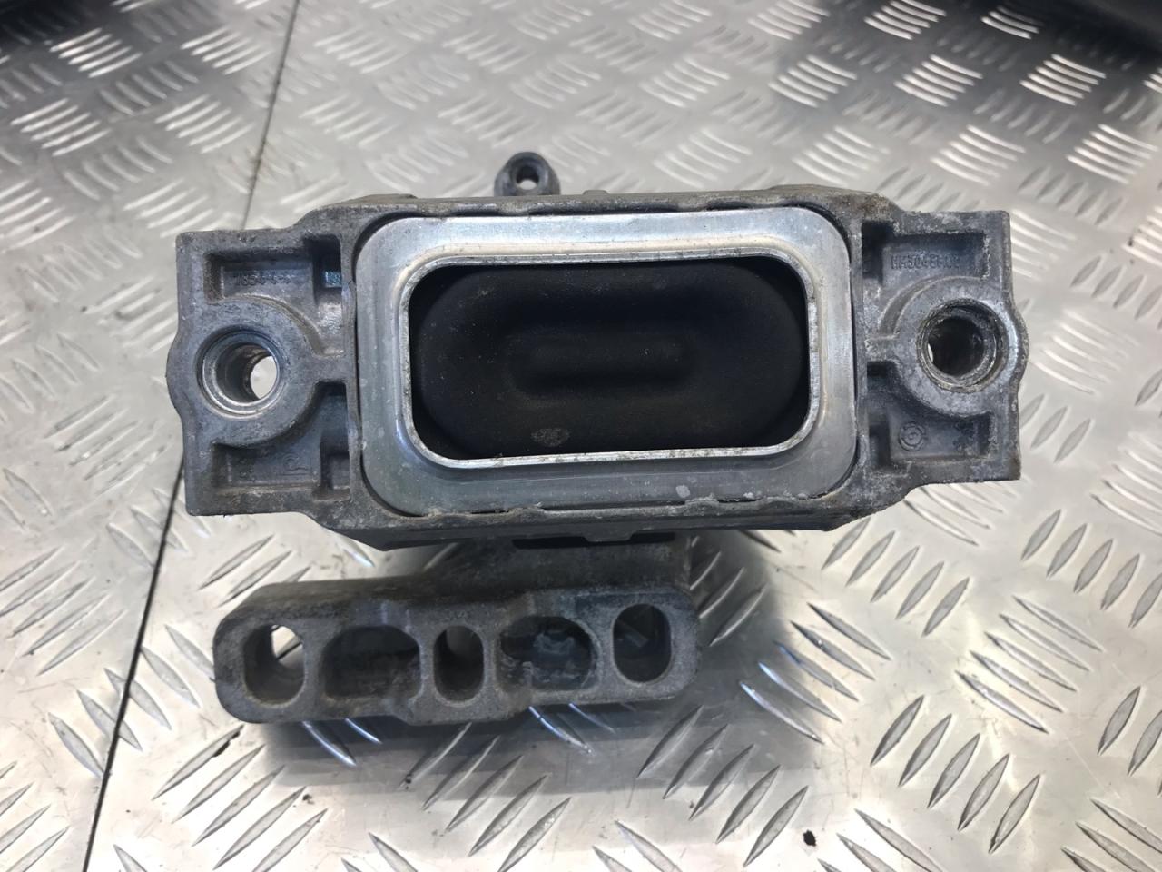 подушка крепления двигателя Volkswagen Passat B6 2010, 2.0 л., CBAB, дизель, АКПП, передний привод, правый руль, K0199202 - фото №1