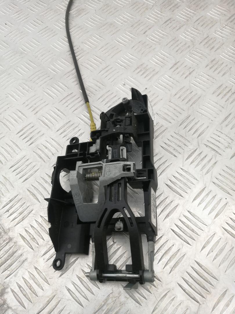 скелет ручки двери задней левой BMW 5 серия F07/F10/F11 2011, 3.0 л., N57 D30 A, дизель, АКПП, black sapphire metallic (475), хетчбэк 5 дв., задний привод, правый руль, 7573113 - фото №1