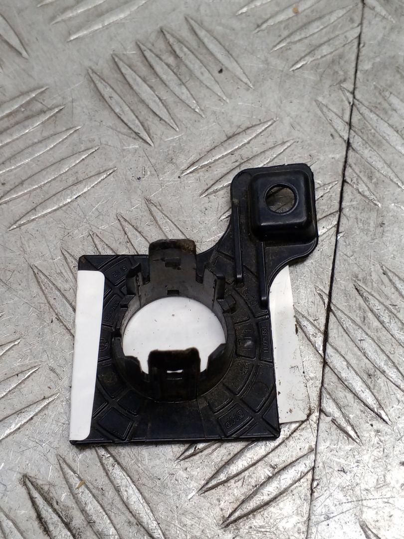 крепление парктроника BMW 3 серия G20 2021, 2.0 л., B48 B20 A, бензин, АКПП, black sapphire, седан, задний привод, правый руль, 7428009 - фото №1