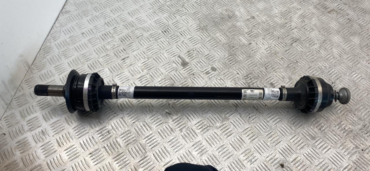 полуось задняя (приводной вал, ШРУС) BMW 3 серия G20 2021, 2.0 л., B48 B20 A, бензин, АКПП, black sapphire, седан, задний привод, правый руль, 33209423550 - фото №1