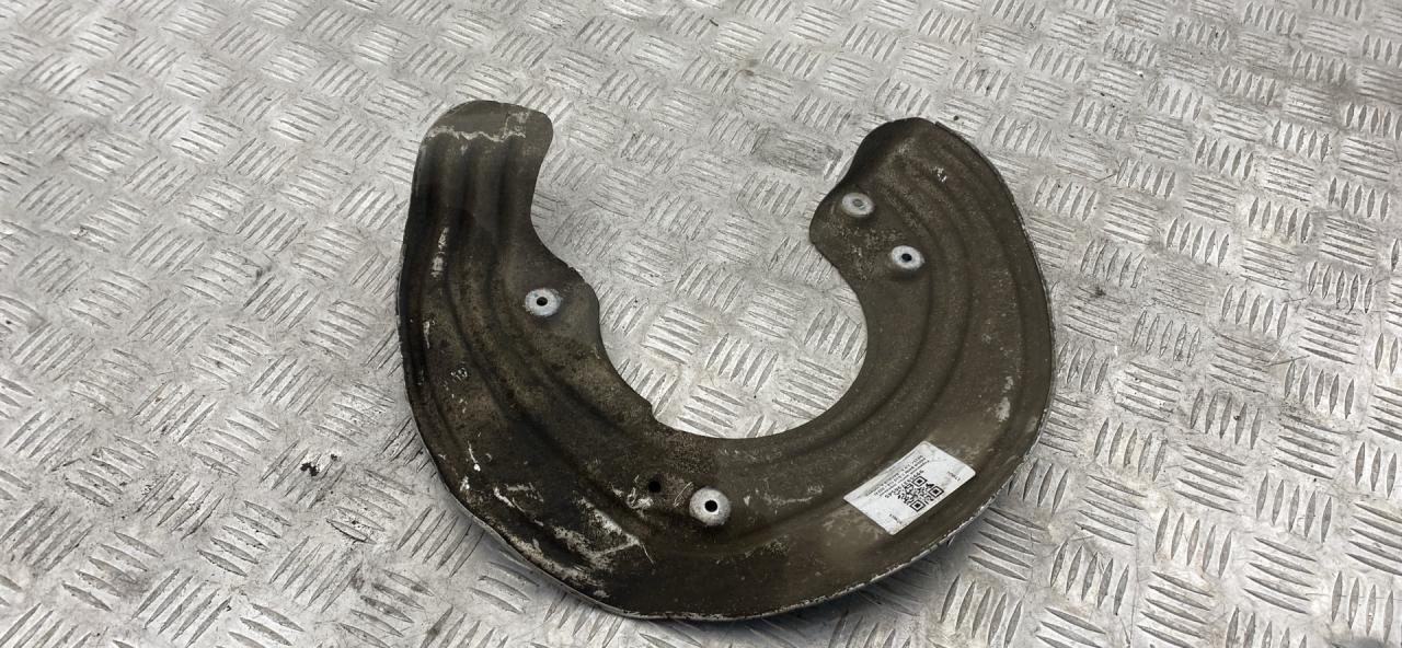 защитный кожух тормозного механизма BMW 3 серия G20 2021, 2.0 л., B48 B20 A, бензин, АКПП, black sapphire, седан, задний привод, правый руль - фото №1