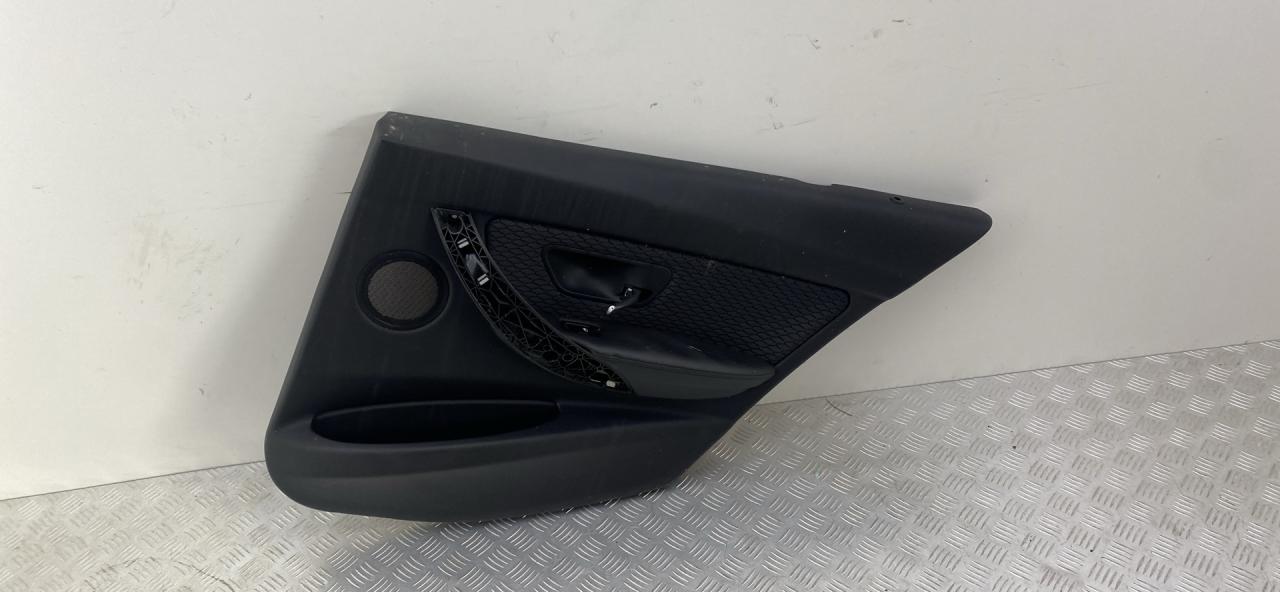 обшивка двери задняя правая BMW 3 серия F30/F31/F34 F30 2014, 2.0 л., N20 B20 B, бензин, АКПП, синий, седан, полный привод - фото №1