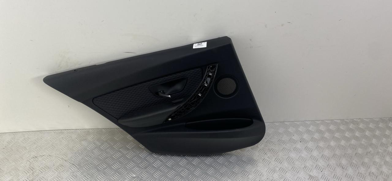 обшивка двери задняя левая BMW 3 серия F30/F31/F34 F30 2014, 2.0 л., N20 B20 B, бензин, АКПП, синий, седан, полный привод - фото №1