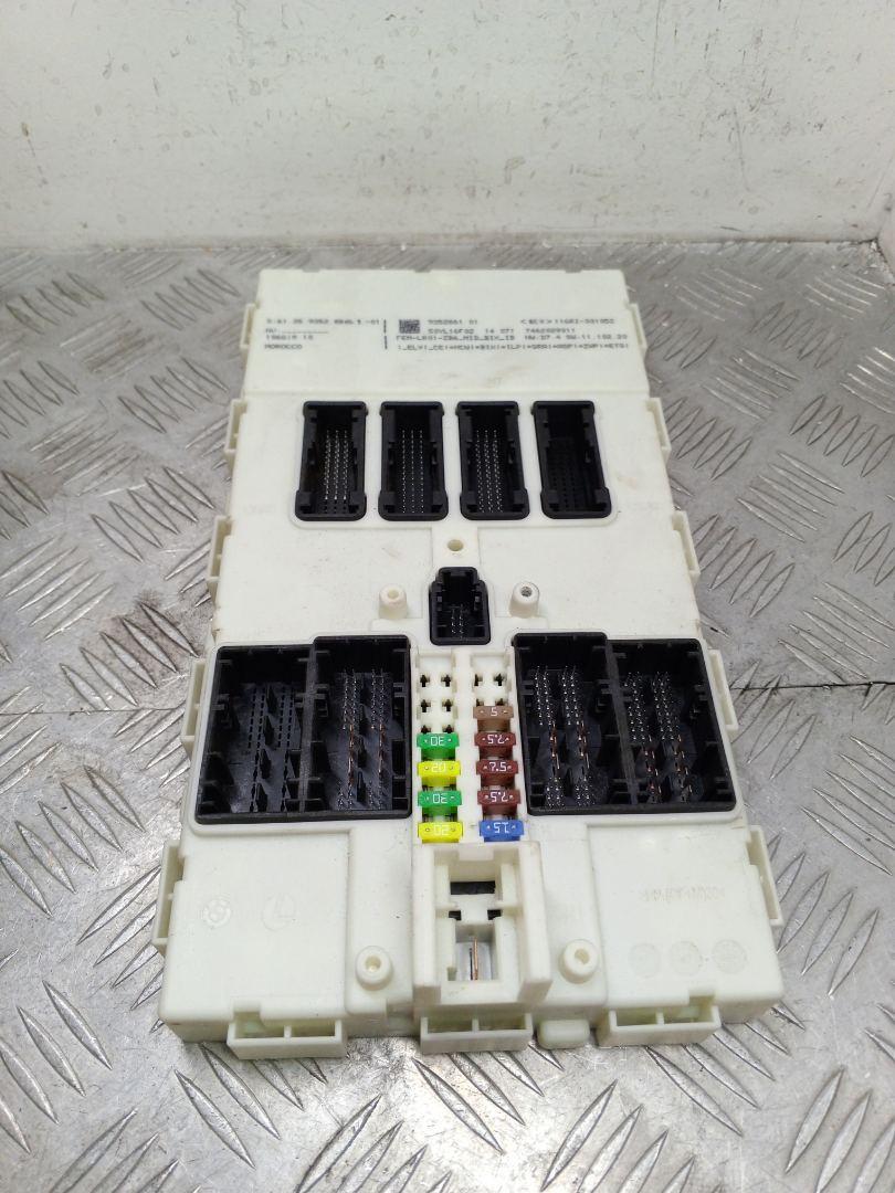 блок управления (другие) BMW 3 серия F30/F31/F34 F30 2014, 2.0 л., N20 B20 B, бензин, АКПП, синий, седан, полный привод, 61359352861, 9352861 - фото №1