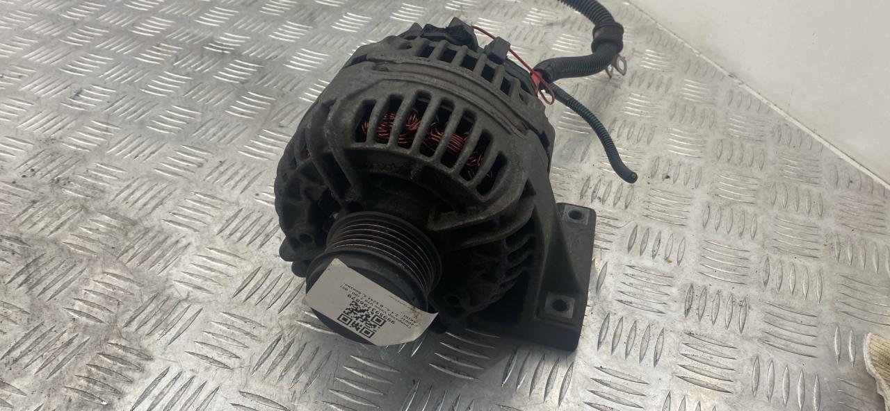 генератор Volvo V70 2 поколение 2001, 2.4 л., B 5244 S, бензин, АКПП - фото №1