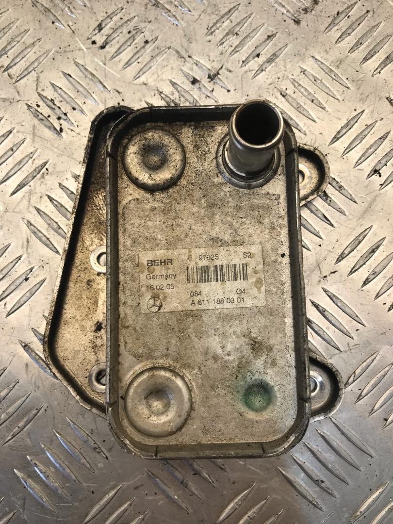 теплообменник масляного фильтра Mercedes-Benz E-Класс W211/S211 2005, 2.2 л., дизель, АКПП, A6111880301 - фото №1