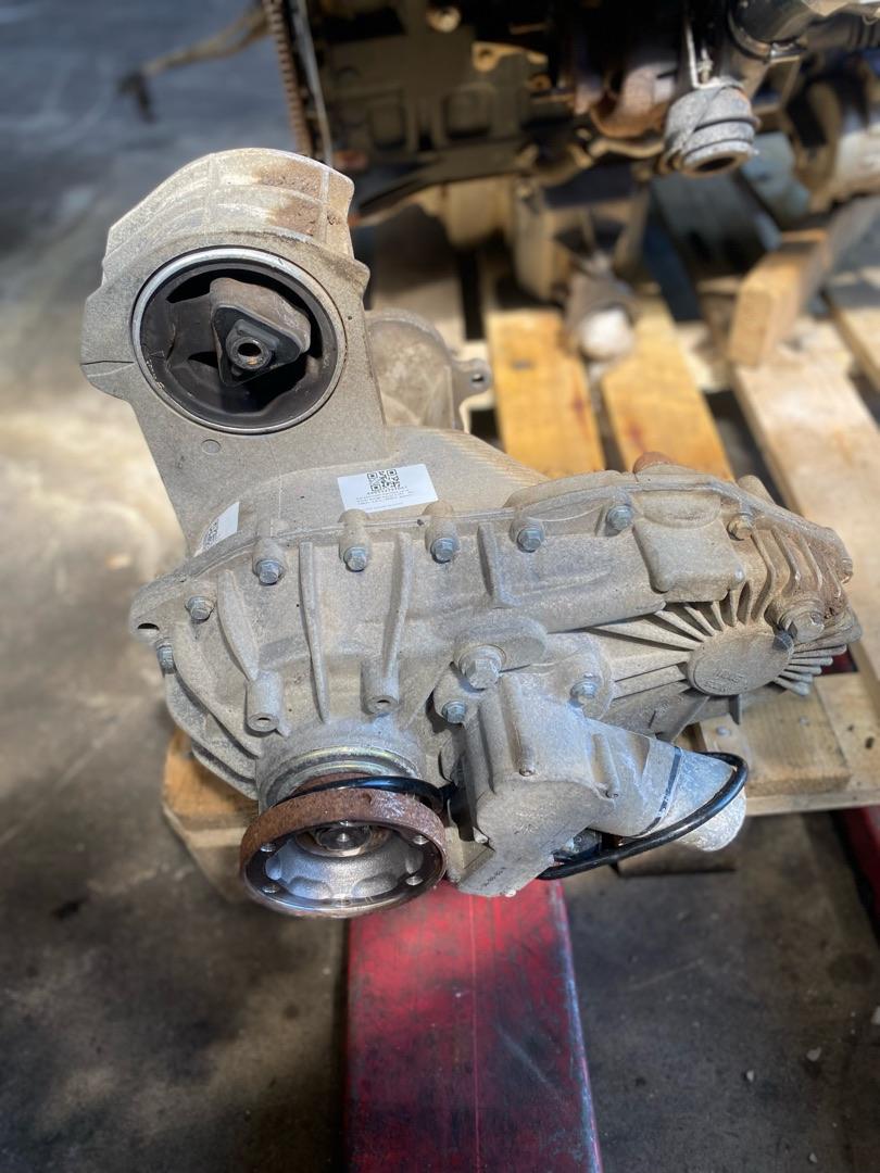 раздаточная коробка Land Rover Range Rover 3 поколение 2003, 3.0 л., 306D1, дизель, АКПП, 1455475 - фото №1