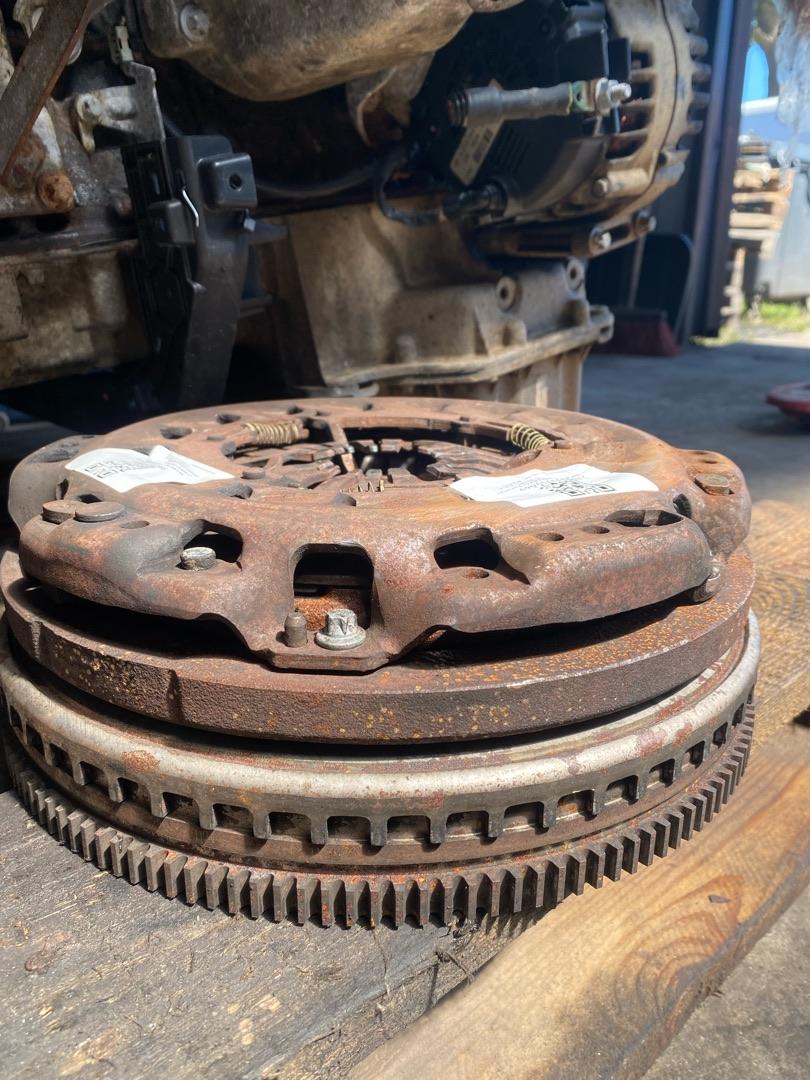 маховик Mercedes-Benz Sprinter 2 поколение (W906) 2013, 2.2 л., дизель, МКПП - фото №1