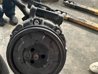 компрессор кондиционера BMW 7 серия E65/E66/E67 [рестайлинг] 2005, 3.0 л., M57 D30 (306D2), дизель, АКПП, 64526917859