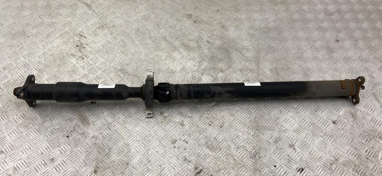 карданный вал BMW 3 серия F30/F31/F34 F30 2014, 2.0 л., N20 B20 B, бензин, АКПП, синий, седан, полный привод, 26107626353, 7626353 - фото №1
