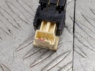 Датчик педали тормоза (лягушка) BMW 3 серия F30/F31/F34 F30 2014, 2.0 л., N20 B20 B, бензин, АКПП, синий, седан, полный привод, 61319240076, 9240076