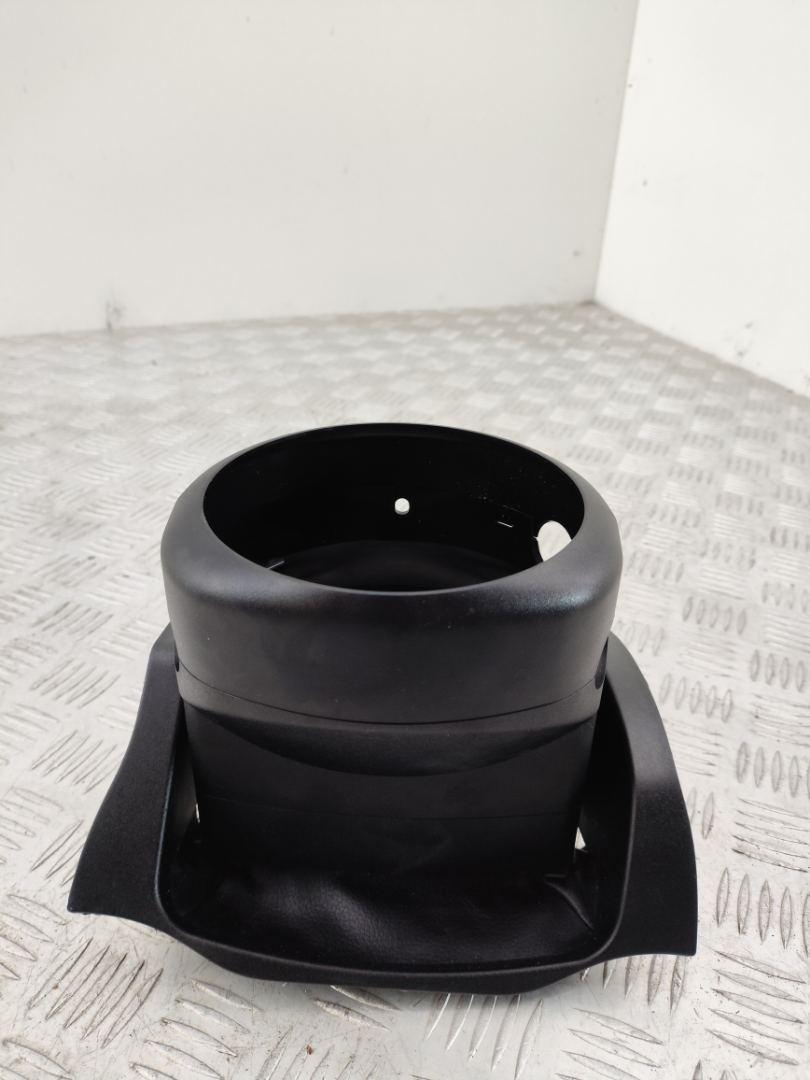 кожух рулевой колонки Mercedes-Benz C AMG W205 2017, 4.0 л., M 177.980, бензин, АКПП, 197, седан, задний привод, правый руль, A2059002123 - фото №1