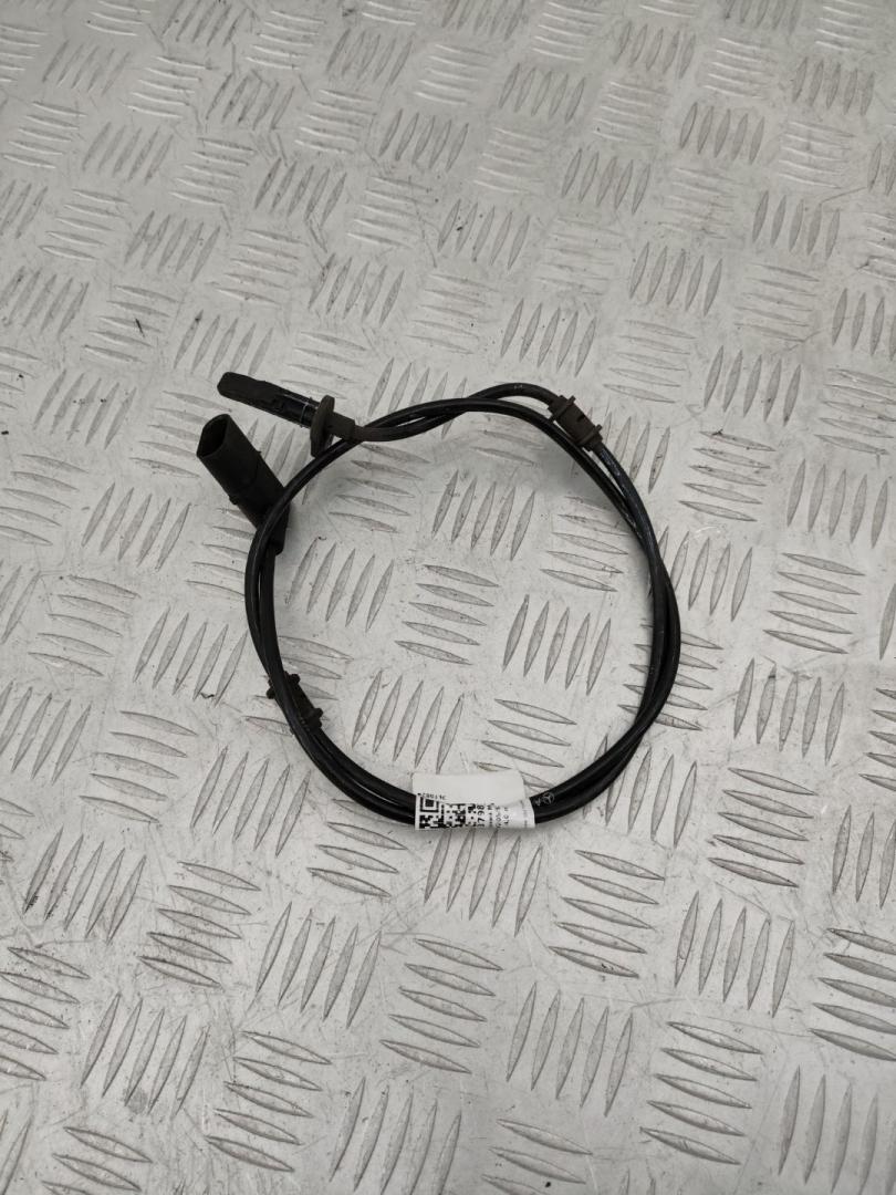 датчик ABS Mercedes-Benz C AMG W205 2017, 4.0 л., M 177.980, бензин, АКПП, 197, седан, задний привод, правый руль, A2059055205 - фото №1