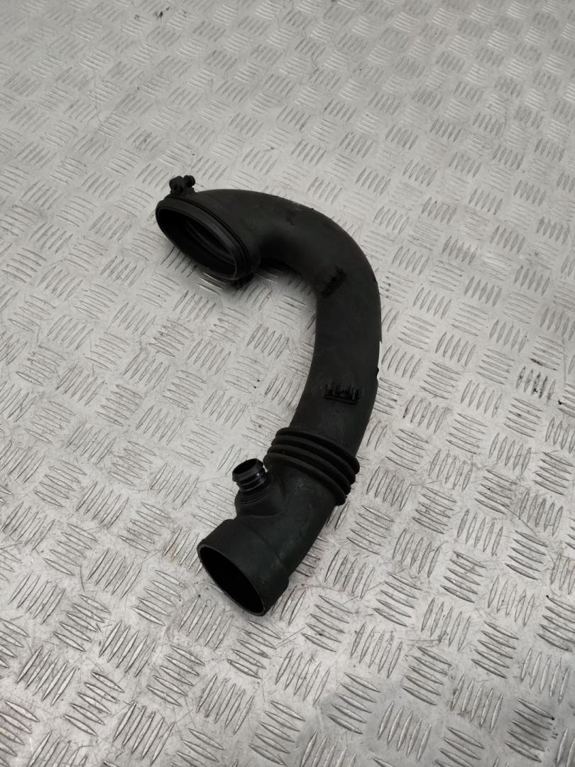 патрубок турбины BMW 3 серия E46 2002, 3.0 л., M57 D30 (306D1), дизель, МКПП, 7786777, 13717786777 - фото №1