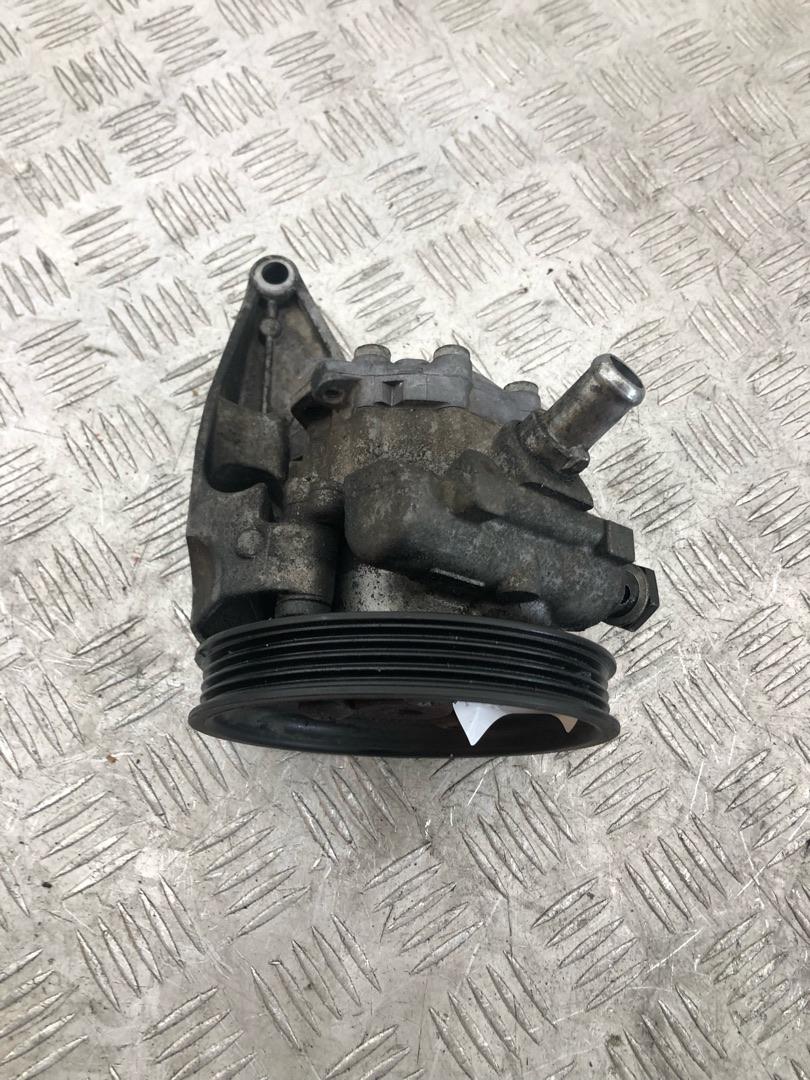 насос гидроусилителя руля BMW 3 серия E90/E91/E92/E93 E90 2007, 3.0 л., M57 D30 (306D3), дизель, АКПП, серебро, седан, задний привод, правый руль, 32427793983, 7793983 - фото №1