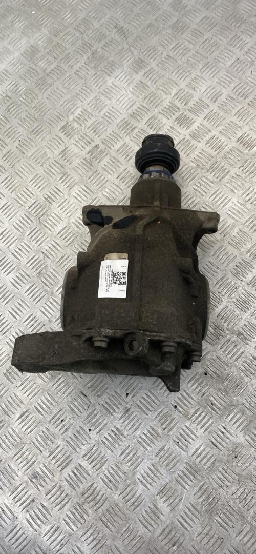 редуктор заднего моста BMW X3 G01 2019, 3.0 л., B58 B30 A, бензин, АКПП, brillanteffekt metallic (a90), внедорожник 5 дв., полный привод, правый руль, 33108643134, 8643134 - фото №1