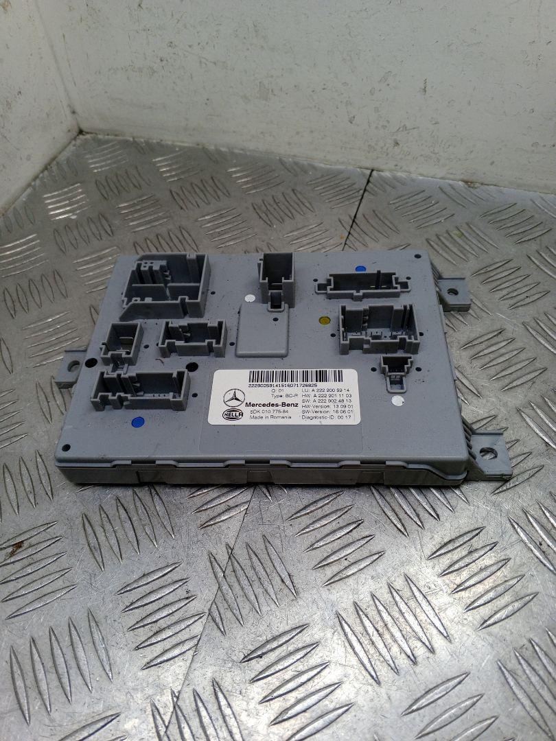 блок SAM Mercedes-Benz C AMG W205 2017, 4.0 л., M 177.980, бензин, АКПП, 197, седан, задний привод, правый руль, A2229005914, A2229011103, A2229024813 - фото №1