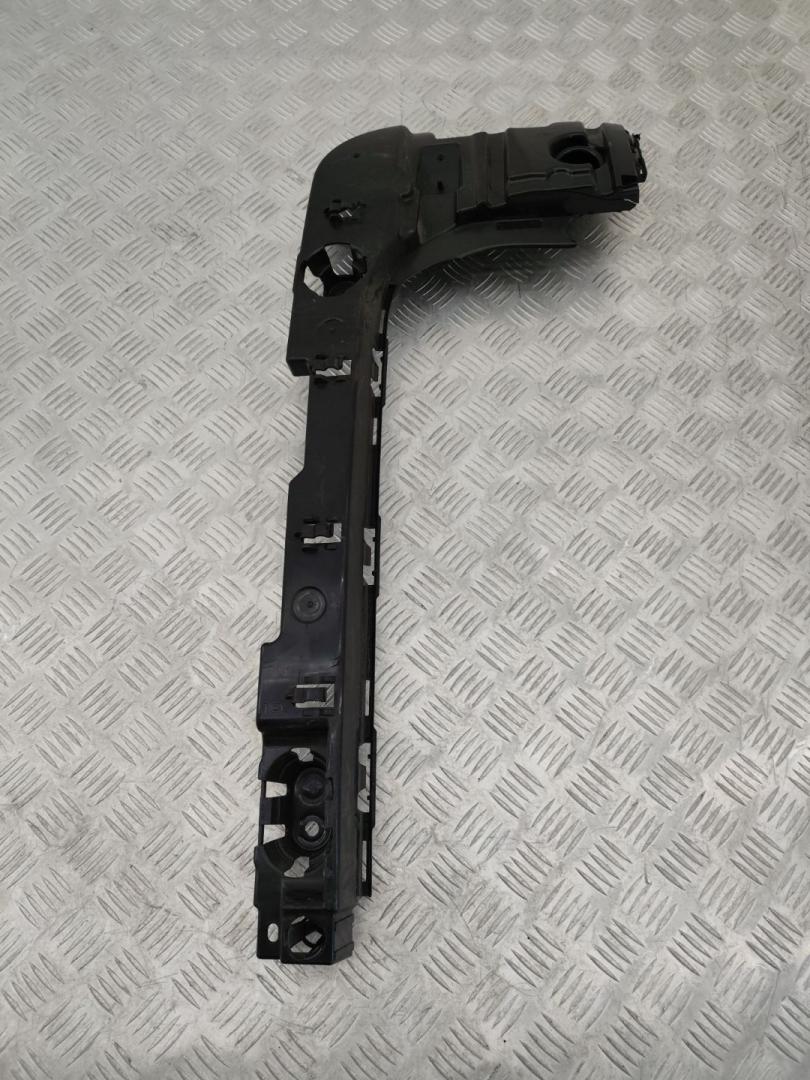 Крепление бампера заднего BMW X3 G01 2019, 3.0 л., B58 B30 A, бензин, АКПП, brillanteffekt metallic (a90), внедорожник 5 дв., полный привод, правый руль, 7400665 - фото №1