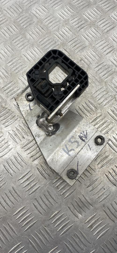 кронштейн радиатора BMW X3 G01 2019, 3.0 л., B58 B30 A, бензин, АКПП, brillanteffekt metallic (a90), внедорожник 5 дв., полный привод, правый руль, 7399966 - фото №1