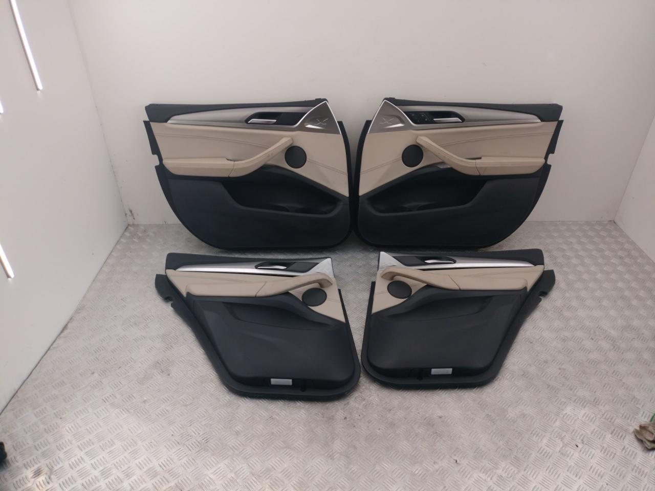 Обшивка двери (комплект) BMW X3 G01 2019, 3.0 л., B58 B30 A, бензин, АКПП, brillanteffekt metallic (a90), внедорожник 5 дв., полный привод, правый руль - фото №1