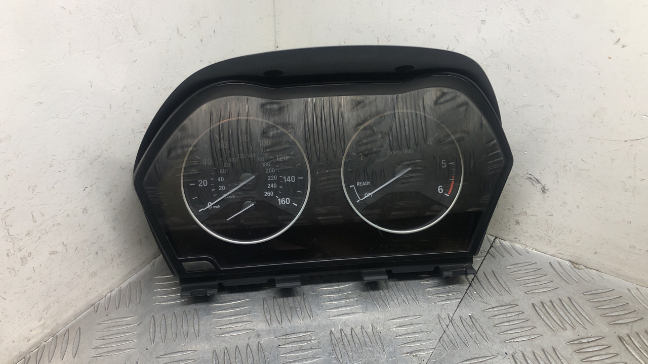 щиток приборов (приборная панель) BMW X1 F48 2016, 2.0 л., B47 C20 A, дизель, МКПП, alpinweiß iii (300), внедорожник 5 дв., полный привод, правый руль, 62106804958 - фото №1