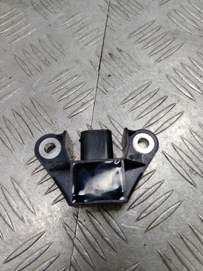 датчик удара BMW 5 серия F07/F10/F11 2011, 3.0 л., N57 D30 A, дизель, АКПП, sophistog brillan metallic (a90), универсал, задний привод, правый руль, 65779159310 - фото №1