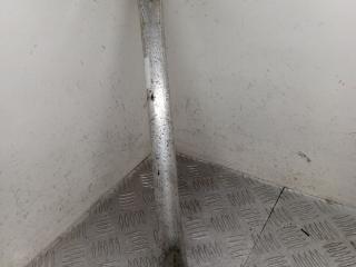 распорка стоек BMW 5 серия F07/F10/F11 F10 2011, 3.0 л., N57 D30 A, дизель, АКПП, carbonschwarz metallic (416), седан, задний привод, правый руль, 51717180315, 7180315