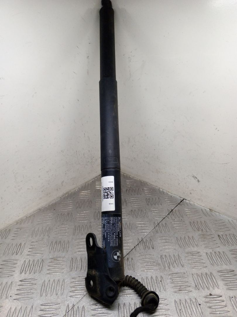 амортизатор крышки багажника (3-5 двери) BMW X1 F48 2016, 2.0 л., B47 C20 A, дизель, МКПП, alpinweiß iii (300), внедорожник 5 дв., полный привод, правый руль, 51247350837, 7350837 - фото №1