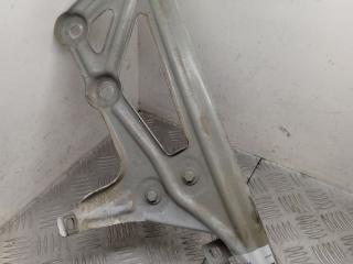 крепление ( кронштейн ) крыла BMW X1 F48 2016, 2.0 л., B47 C20 A, дизель, МКПП, alpinweiß iii (300), внедорожник 5 дв., полный привод, правый руль, 7329448