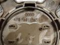 колпачок литого диска Audi A6 4F/C6 [рестайлинг] 2010, 3.0 л., CDYA, дизель, 7x7x, седан, полный привод, правый руль, 4F0601165N - фото №3