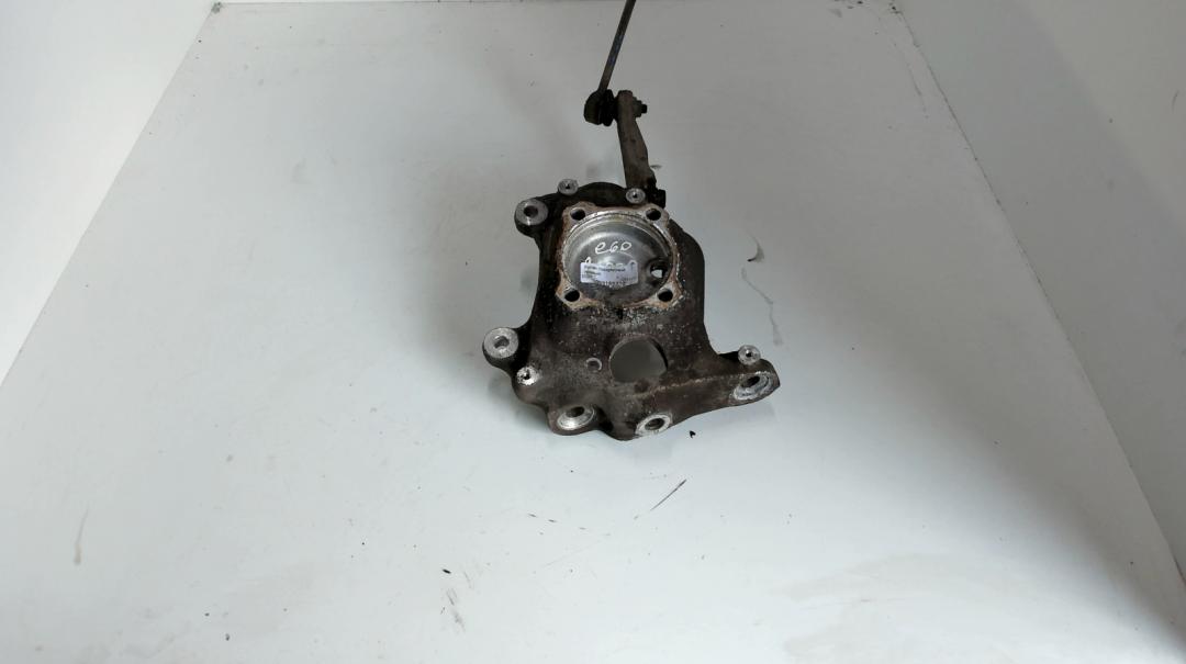 кулак поворотный правый BMW 5 серия E60/E61 2007, дизель, серый, седан - фото №1