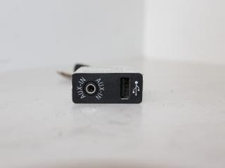 разъем AUX / USB BMW 3 серия F30/F31/F34 2014, седан