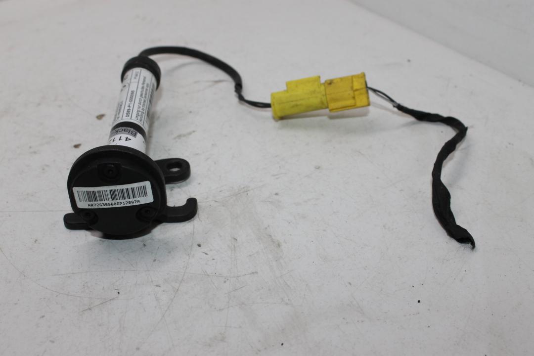 пиропатрон BMW 5 серия F07/F10/F11 2012, 2.0 л., дизель, универсал, 72633056 - фото №1