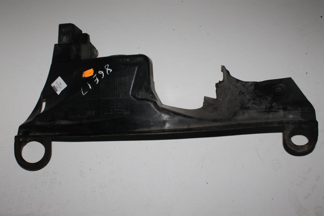 пластик BMW 5 серия F07/F10/F11 2012, 2.0 л., дизель, универсал, 7267563 - фото №1