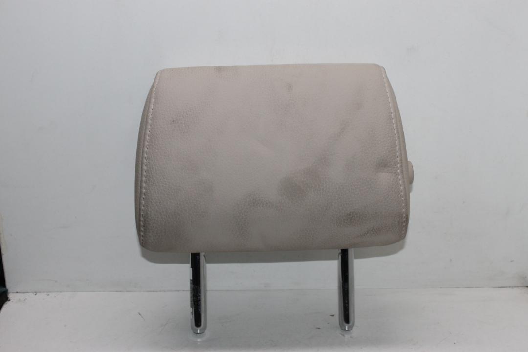 подголовник BMW 5 серия F07/F10/F11 2012, 2.0 л., дизель, универсал - фото №1