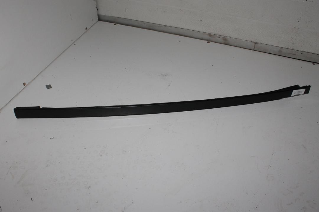 молдинг лобового стекла BMW 5 серия F07/F10/F11 2012, 2.0 л., дизель, универсал, 7203134 - фото №1