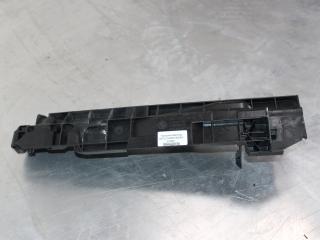 кронштейн радиатора BMW 3 серия E90/E91/E92/E93 2006, 3.0 л., дизель, серебро, универсал, 7524914