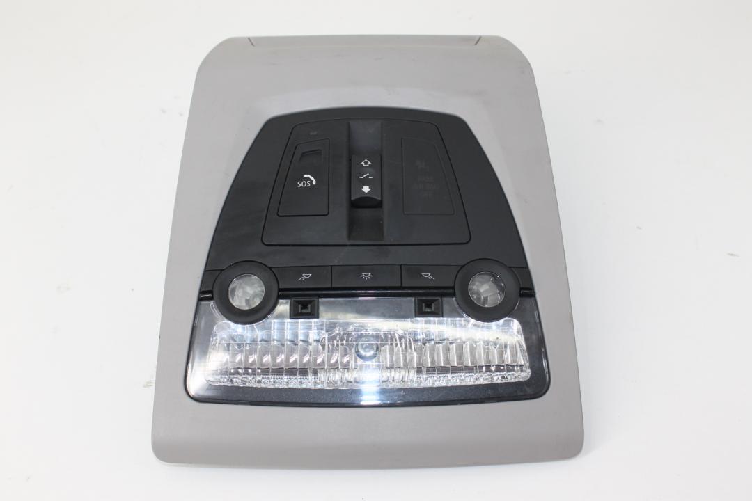 фонарь салона (плафон) BMW 5 серия F07/F10/F11 2010, 3.5 л., бензин, седан - фото №1