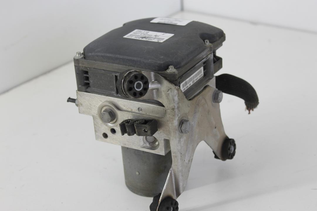 блок ABS BMW 5 серия F07/F10/F11 2010, 3.5 л., бензин, седан, 6797045 - фото №1